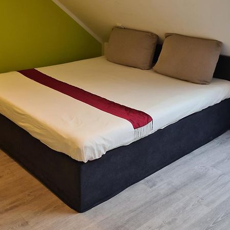 Helles Apartment In Berlin-Mariendorf 外观 照片